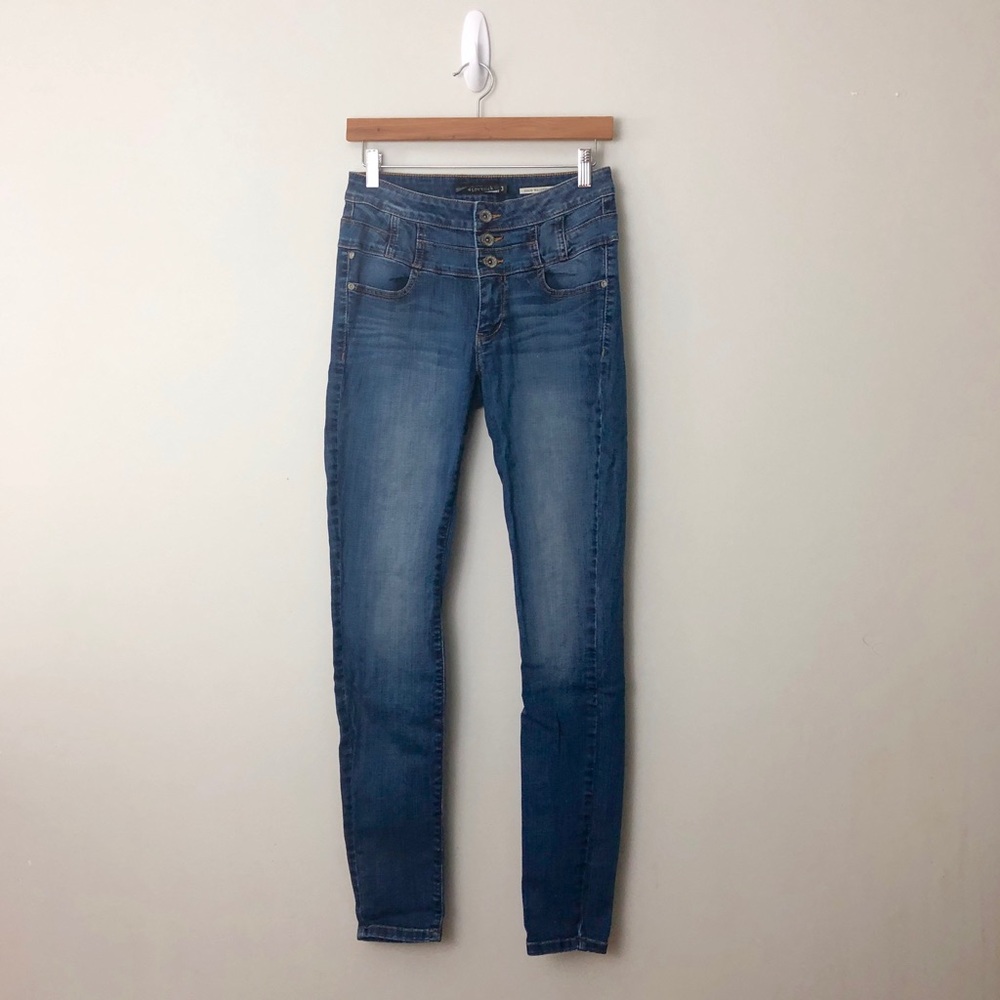 Lovesick High Waisted 3 Button Skinny Jeans